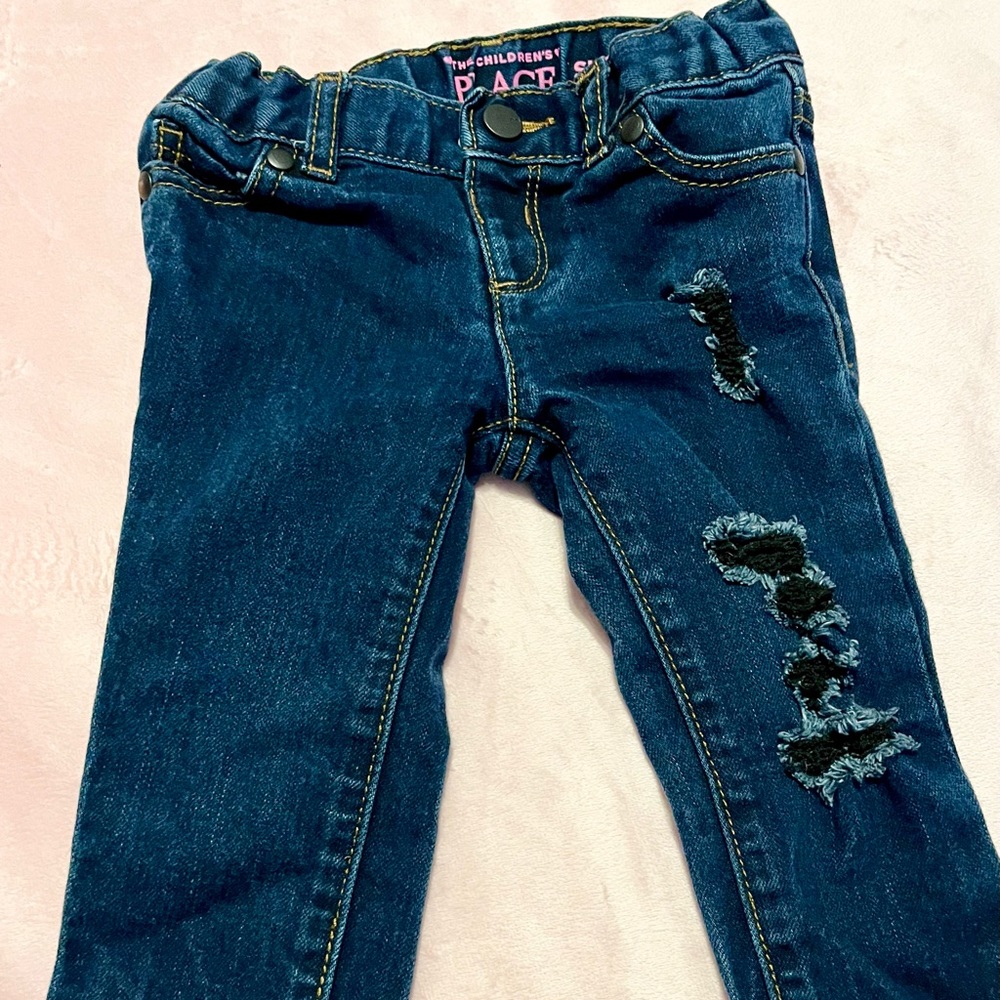 Toddler girl, jeans